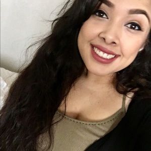 Meet your Posher, Christina